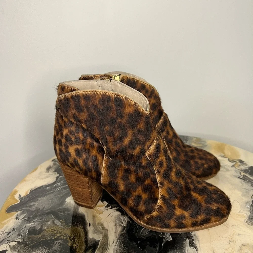 Boden Hoxton Calf Hair Leopard Boots 36